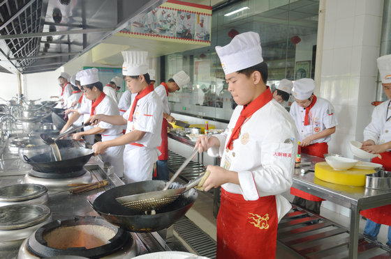 安徽新东方学厨师要多长时间呢？
